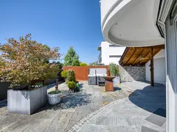 Mediterranes Haus in ruhiger Sonnenlage