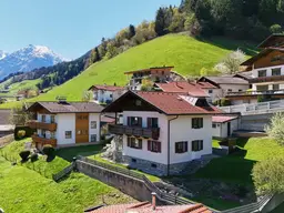 Einfamilienhaus auf schönem Grundstück im Sellrain