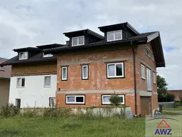 Großes Haus in sonniger und ruhiger Lage mit schönem Fernblick!