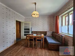 Entzückendes Haus mit großem, uneinsehbarem Garten, Werkstätten und vielseitigen Nutzungsmöglichkeiten!