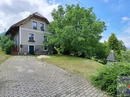 KAUFEN statt MIETEN: Familienhaus in ruhiger Ortsrandlage mit schöner Aussicht!