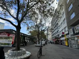Schwedenplatz ! Geräumige kleine Wohnung in bester Lage !!