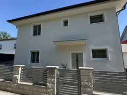 Modernes Einfamilienhaus in schöner Siedlungslage !