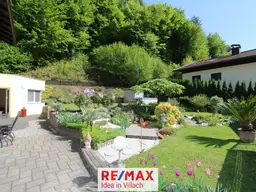 Großräumige Erdgeschosswohnung mit fantastischem Garten