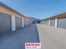 Garagenpark mit 12 KW Photovoltaikanlage