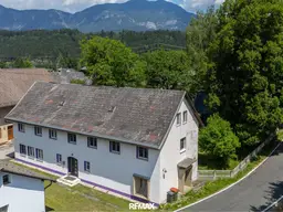 "3+1" Wohnhaus mit 3 Appartements + 1 großzügigen Wohneinheit im EG