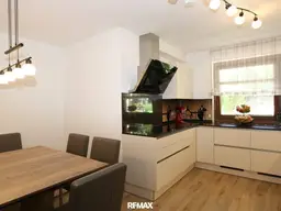 Moderne 4-Zi-EG-Wohnung in Villach mit Loggia, TG und AP &amp; Einbauküche