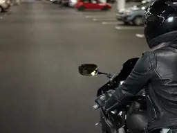 Motorrad - Tiefgaragenstellplatz verfügbar | Stadtwohnpark Werndlstraße