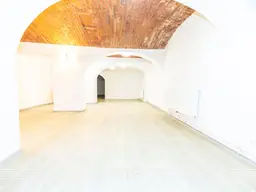 WOW I EINZIGARTIGES GESCHÄFTSLOKAL I 2 STOCKWERKE I SÜDTIROLER PLATZ I KUNSTHAUS NÄHE I PASSANTENFREQUENZ I AB SOFORT I KOMPLETTE LÜFTUNGSANLAGE