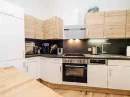 I BAHNHOF NÄHE I BALKON I WG TAUGLICH I TOP-SANIERT I 1. OG MIT LIFT I HAUSTIERE WILLKOMMEN I SEHR LICHTDURCHFLUTET I BODENEBENE DUSCHE I PROJEKT WOHNEN I AB SOFORT VERFÜGBAR I
