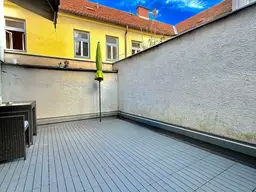 *AB 01.07.* I XL-TERRASSE I TOP-KÜCHE I SEHR HELL &amp; RUHIG I BADEWANNE I WG TAUGLICH I MODERN SANIERT I LICHTDURCHFLUTET I SEHR ZENTRALE LAGE AM STADTPARK I