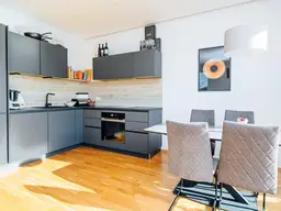 AB 01. AUGUST I SMART-LIVING I STYLISCHES PENTHOUSE I KLIMA I SONNENTERRASSE I OFFENE DESIGN-KÜCHE I ELEGANTES BAD MIT REGENDUSCHE I