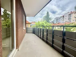 XL BALKON I PARKPLATZ I BADEWANNE I TOP ZENTRALE LAGE I JAKOMINI I SEHR HELL I LICHTDURCHFLUTET I KELLERABTEIL I PROJEKT WOHNEN I