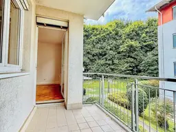 LOGGIA I LICHTDURCHFLUTET I PARKETT I ABSOLUTE RUHELAGE I BADEWANNE I AB SOFORT I PROJEKT WOHNEN I
