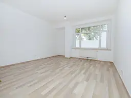 ZENTRALE LAGE I KFZ-CARPORT I 3 ZIMMER I ERDGESCHOSS I DURCHDACHTER GRUNDRISS I EINBAUKÜCHE I KELLER I PROJEKT WOHNEN
