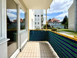 SONNIGER BALKON I 4 ZIMMER I BAD MIT BADEWANNE UND FENSTER I ERDGESCHOSS I PROJEKT WOHNEN
