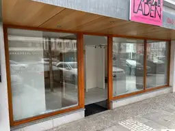 Geschäftsfläche Kaiser-Josef-Platz "Mitte" - ab 1.11.2026 verfügbar!