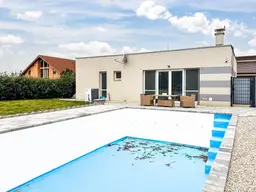 4-Zimmer Einfamilienhaus mit Pool in Breitensee