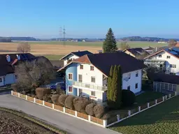 Attraktives Zweifamilienhaus in Sattledt, 8 Zimmer, Doppelgarage und Garten für nur €665.000