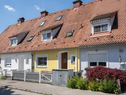 Gepflegtes Reihenhaus mit Garten, Whirlpool und Sauna in Steyr – Münichholz