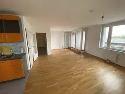 helle 3 Zimmerwohnung mit Loggia- PROVISIONSFREI