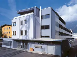 Schöne Garçonnière mit TG-Platz