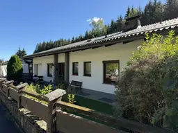 OBERWEG: Großzügiges Wohnhaus mit Garten, Pool, Sauna &amp; viel Platz