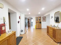 Exklusives Mehrfamilienhaus mit einzigartigem Potenzial und beeindruckendem Grundstück