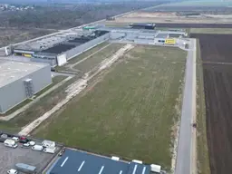 Vielseitiges Industrie- und Gewerbegrundstück zu verkaufen !