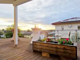 Luxuriöses Anwesen mit großer Terrasse: Ihr Traum vom Wohnkomfort