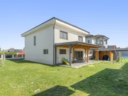 Großzügiges Einfamilienhaus in Strasshof, 7 Zimmer, Fußbodenheizung, Garage &amp; Carport !
