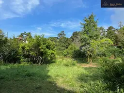 Sonniges Baugrundstück in zentraler Lage