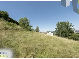 Sonniges Hanggrundstück in Stadtnähe mit Wohnbauwidmung!