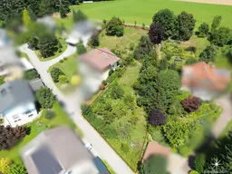 Sonniges und großzügiges Grundstück. Seeboden am Millstätter See.