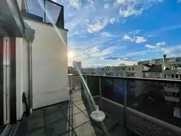 VERKAUFT!! Sonnige Maisonette-Wohnung mit Balkon und Garage