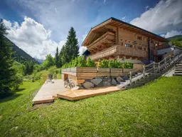 Ihr Zweitwohnsitz-Chalet – Pisten-Privileg im Home of Lässig