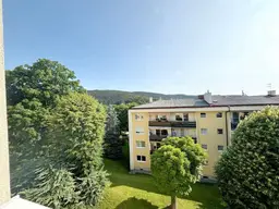 Erstbezug! Großzügige sanierte Eigentumswohnung mit Loggia!