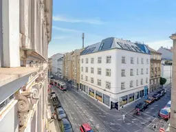 Eine ganze Etage für dein Fitnessstudio mit 135qm im 3. Stock!