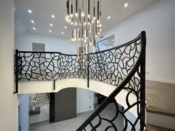 Exklusives Traumhaus mit Garten, Dachterrasse und Seezugang – Modernes Wohnen auf 365 m² mit Pool!!!