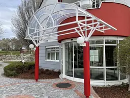 21 m²-BÜRO/ORDINATION IM BUSINESS-CENTER HIRM ++ PARKPLÄTZE