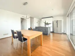 Moderne 4-Zimmer-Maisonette mit weitläufiger Terrasse