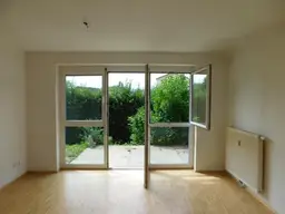 Ruhige, sonnige Single/Pärchen-Wohnung mit Terrasse