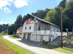 Zwei Häuser – viele Möglichkeiten: Eigenheim und/oder Vermietungspotenzial auf großzügigem Grund