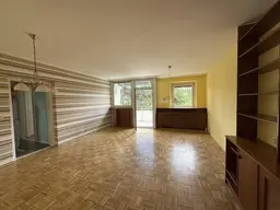 Großzügige 4,5 Zimmer Wohnung am Fuße des Pöstlingbergs – Renovierungsbedürftig mit viel Potenzial