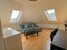 Gut gelegene, helle 2-Zimmer-Dachgeschosswohnung in Eggenberg