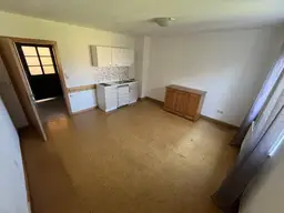 Kleine 1-Zimmerwohnung mit Einbauküche.