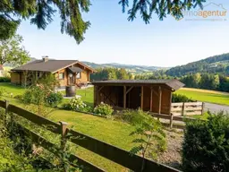 Fernblick, Quellwasser &amp; Wohnqualität – 2025 vollständig generalsanierter Bungalow mit ca. 120 m² Nutzfläche inkl. separat zugänglichem beheiztem Vollkeller in Eidenberg nahe Linz