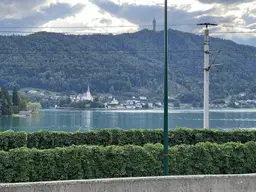 Blick auf Maria Wörth und Pyramidenkogel