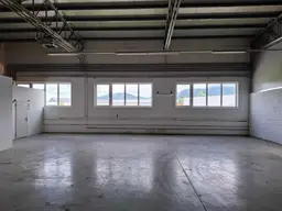 HALLEN FÜR GEWERBEBETRIEBE VON 280 BIS 680 m² IN EBENTHAL ZU MIETEN!