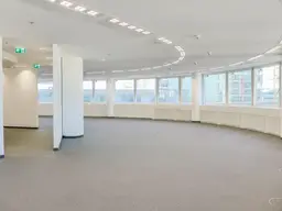 Modernes Büro mit offenem Grundriss - flexible Aufteilung - Andromeda Tower